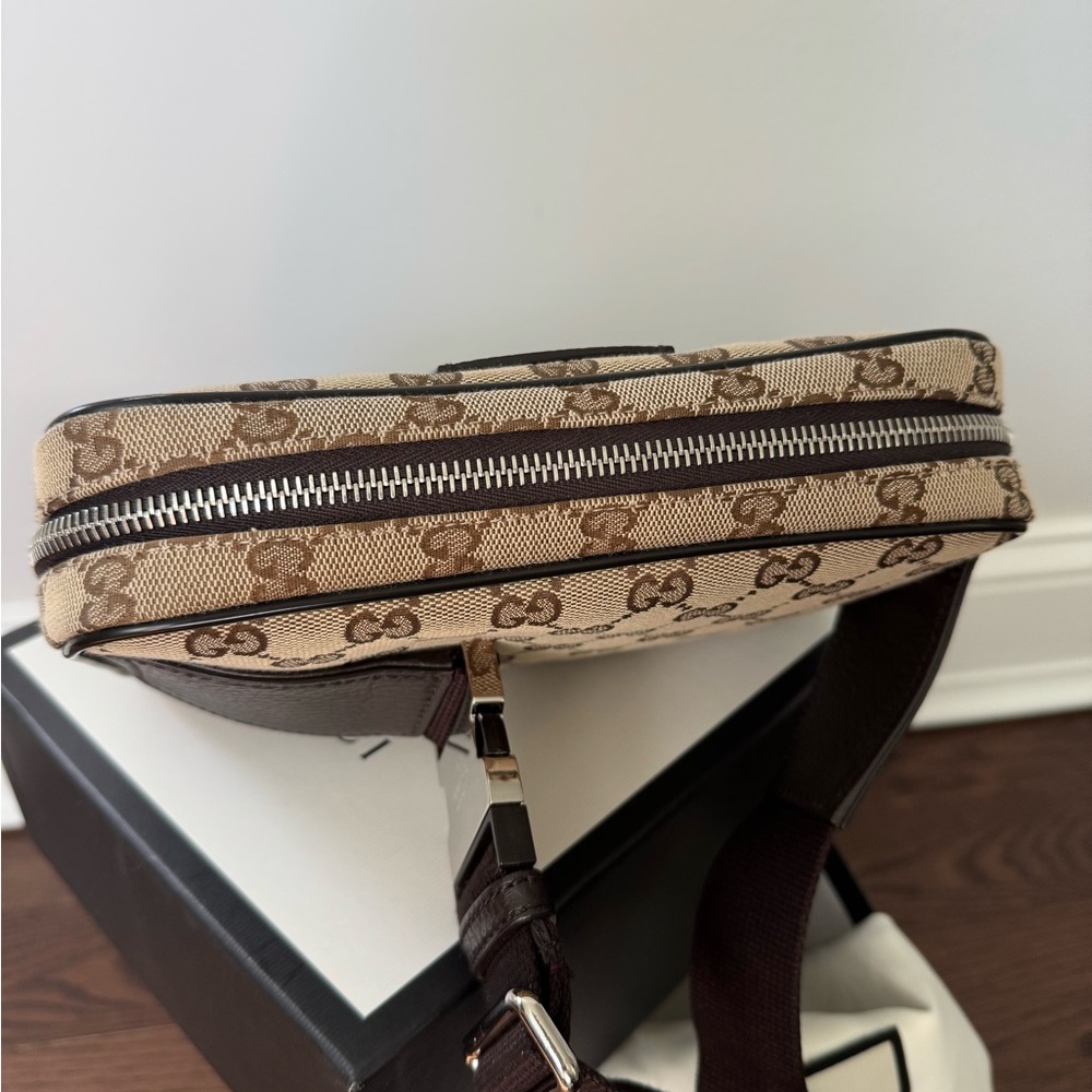 Authentic Gucci Canvas Waist Bag Belt Bag Fanny Pack - Picture 8 of 16